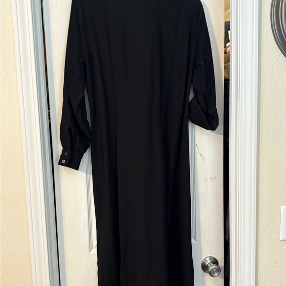 A women’s size 4 belted midi shirt dress. - Picture 5 of 7